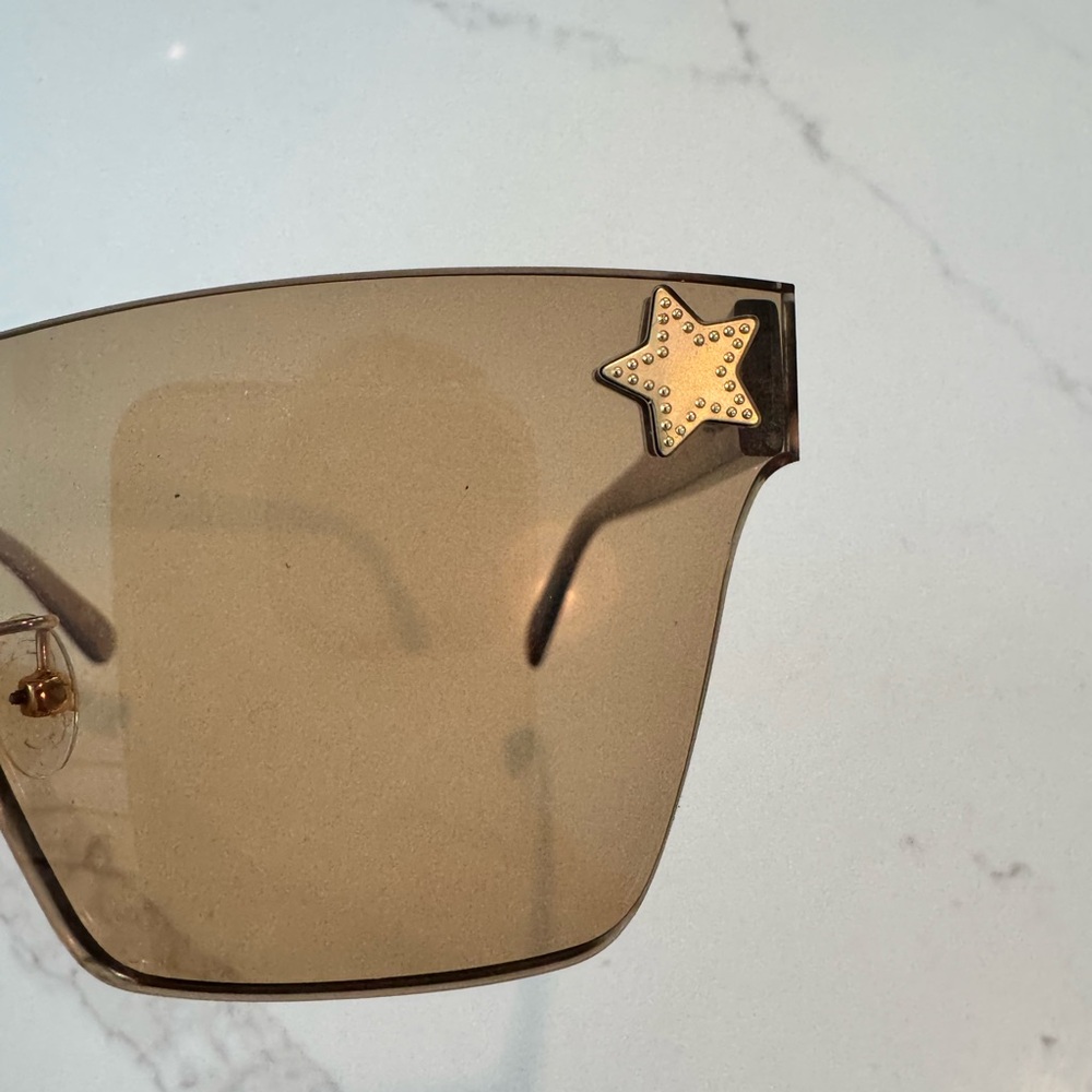 Stella Mccartney Star Sunglasses With Case View 3